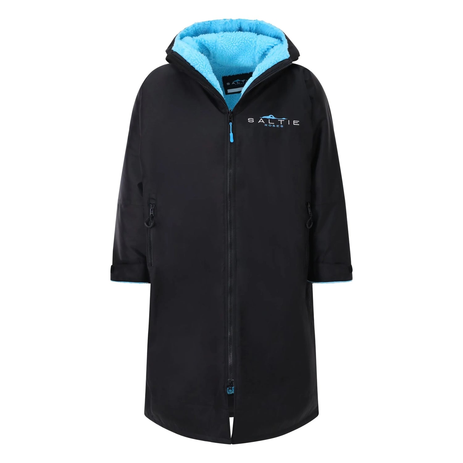 SALTIE Changing Robe in blue, weather resistant, perfect for changing on the beach and made using 100% recycled materials. The SALTIE changing robe is designed keep you warm and dry during your sea swim, beach walks and all of your outdoor adventures.