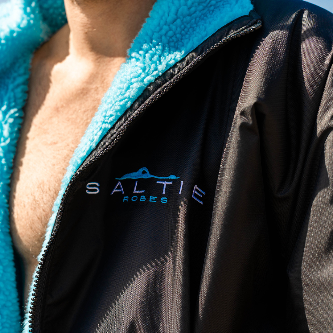 Saltie Elite Changing Robe - Black/Cyan